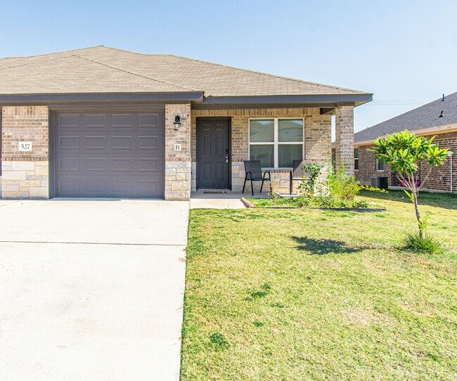 property at 527 Lost Trl