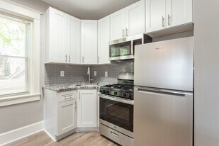 214 Fairview Rd, Unit 1 in Crum Lynne, PA - Building Photo