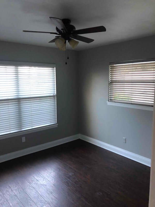 1002 S Stratton St in Decatur, TX - Building Photo - Building Photo