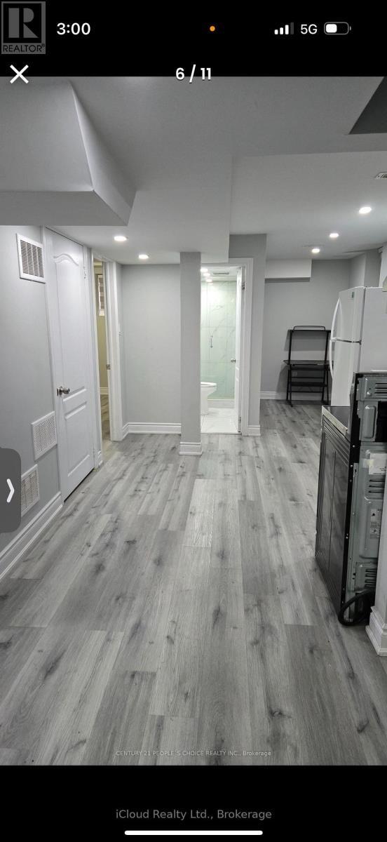 property at 5 Chesterwood Cres