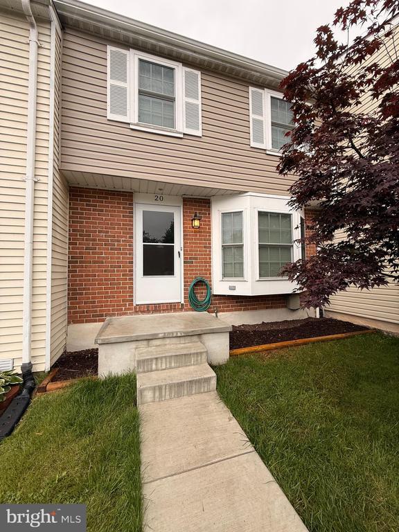 property at 20 Hapsburg Ct