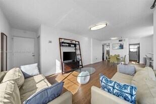 631 Jefferson Ave in Miami Beach, FL - Building Photo