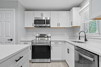 3198 Booths Ct in Dacula, GA - Building Photo - Building Photo