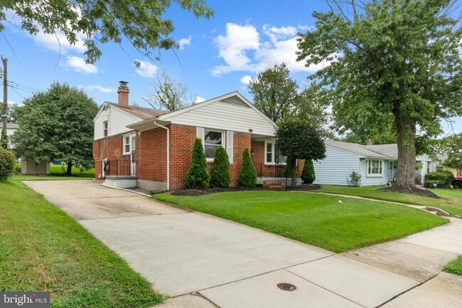 property at 7904 Subet Rd