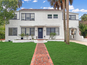 408 W Howry Ave in DeLand, FL - Foto de edificio - Building Photo