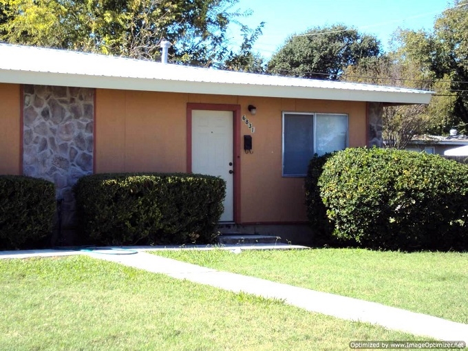 Brookview Duplexes in San Antonio, TX - Building Photo