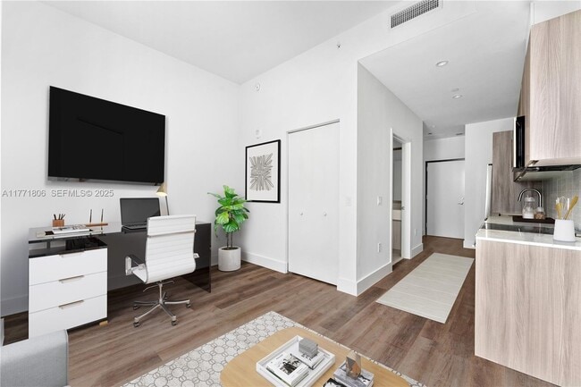 2800 SW 27th Terrace