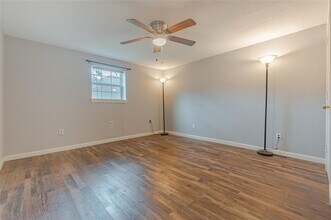 4206 Walker St in Houston, TX - Building Photo - Building Photo