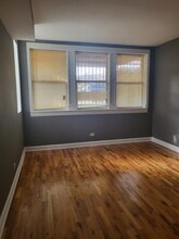 647 N Hamlin Ave-Unit -G in Chicago, IL - Building Photo - Building Photo