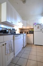 316 Saint Paul St, Unit 3 in Brookline, MA - Building Photo - Building Photo