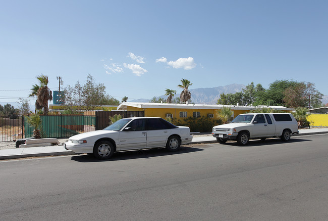 66197 Cahuilla Ave in Desert Hot Springs, CA - Foto de edificio - Building Photo