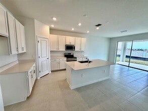 6080 Shavasana Rd in Clermont, FL - Building Photo - Building Photo