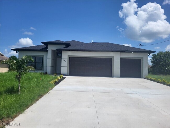 855 SW 15th Terrace in Cape Coral, FL - Building Photo - Building Photo