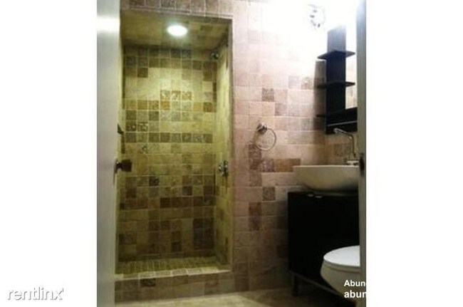 20 Bartlett Pl-Unit -Apt 3 in Boston, MA - Building Photo - Building Photo