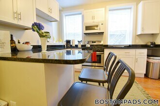 20 Moon St, Unit 4 in Boston, MA - Building Photo - Building Photo