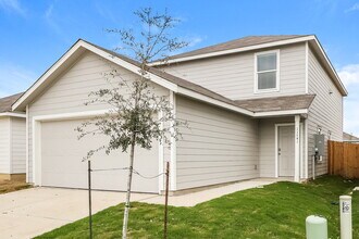 11541 Chestnut Barr Dr in Converse, TX - Foto de edificio - Building Photo