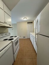 3668 Kingsboro Rd NE, Unit 1 in Atlanta, GA - Building Photo - Building Photo