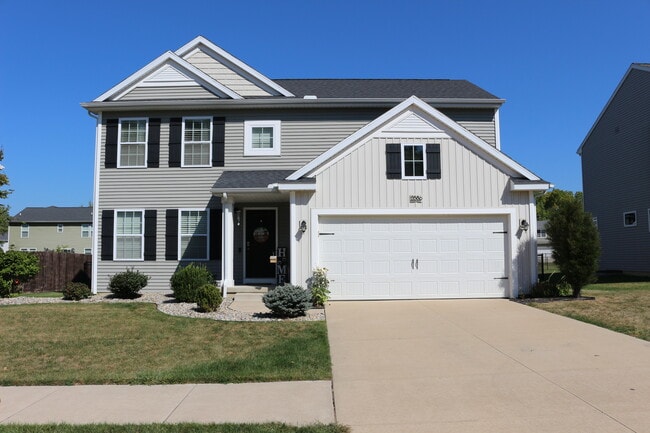 3586 Fernwood Ln
