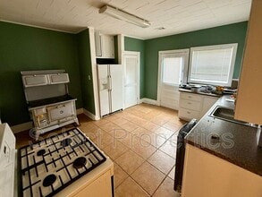 904 W Oak Ave in Jonesboro, AR - Building Photo - Building Photo