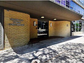 1800 Lavaca St in Austin, TX - Building Photo