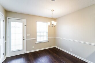 1350 E Nir Shreibman in La Vergne, TN - Building Photo - Building Photo