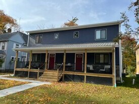 904 Lincoln Ave in Ann Arbor, MI - Building Photo