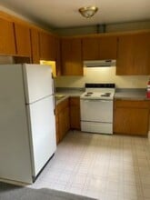 244 E 16th Ave, Unit 3 in Eugene, OR - Building Photo - Building Photo