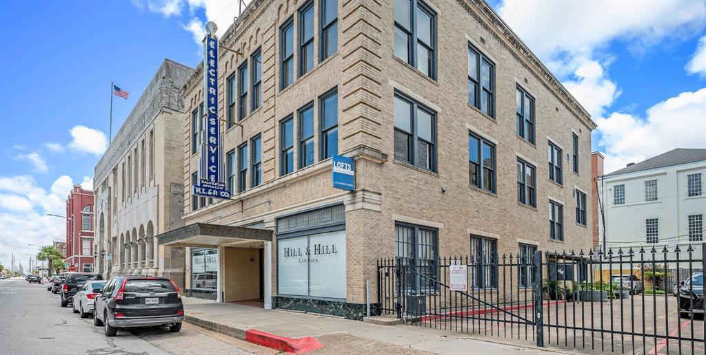 2116 Church St in Galveston, TX - Building Photo