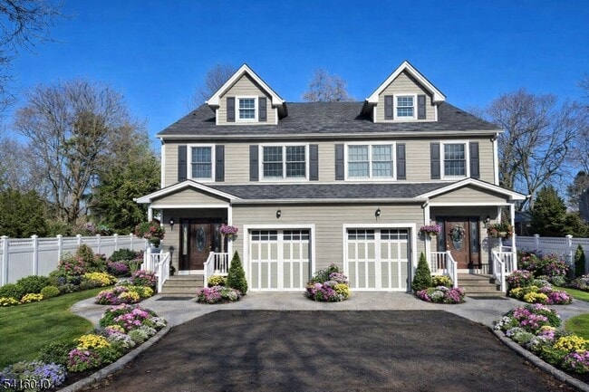 property at 812 Old York Rd