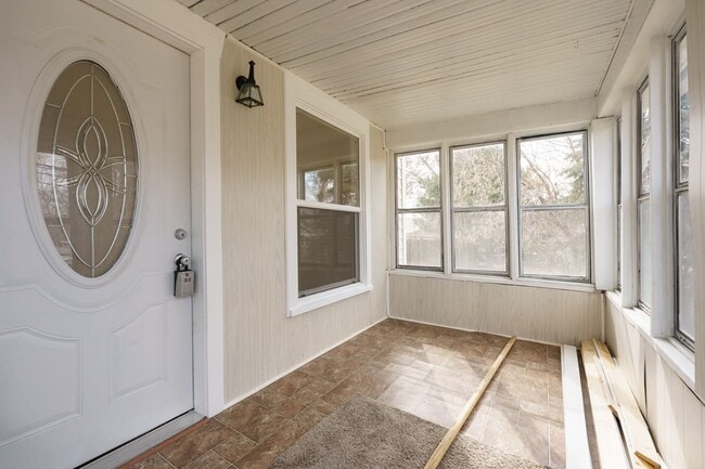 17 Sylvan St in Battle Creek, MI - Building Photo - Building Photo