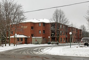 Mossbank Condo in Uxbridge, ON - Building Photo