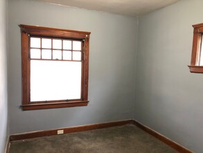 3364 W 100th St-Unit -Down in Cleveland, OH - Building Photo - Building Photo