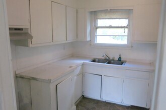 216 Bonita Ln in Holly Hill, SC - Building Photo - Building Photo