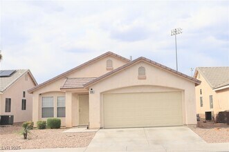 5112 W Foggia Ave in Las Vegas, NV - Building Photo - Building Photo