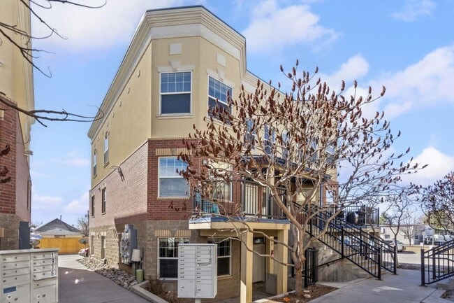 property at 140 E 1st St