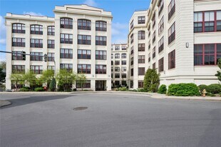 1 Scarsdale Rd in Eastchester, NY - Building Photo