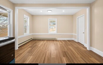 26 Linden St in Fitchburg, MA - Foto de edificio - Building Photo