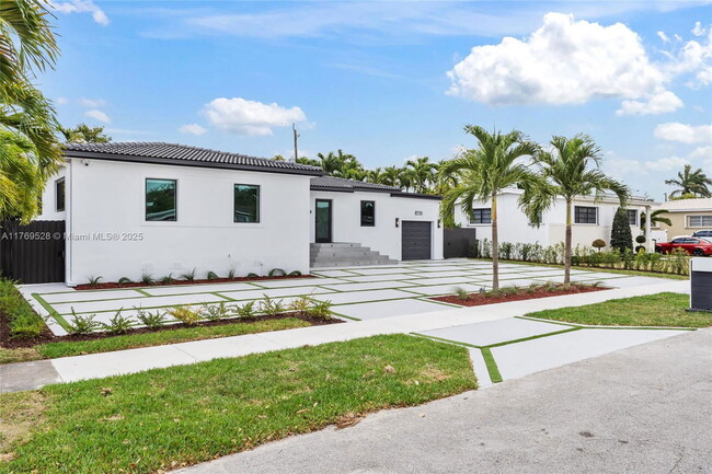 property at 8550 SW 28th St