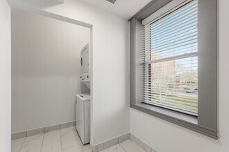 The Residences at 218 E Main St in Columbus, OH - Building Photo - Building Photo