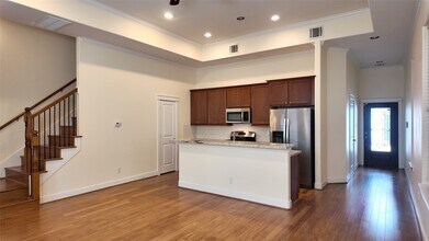 902 W 20th St in Houston, TX - Building Photo - Building Photo