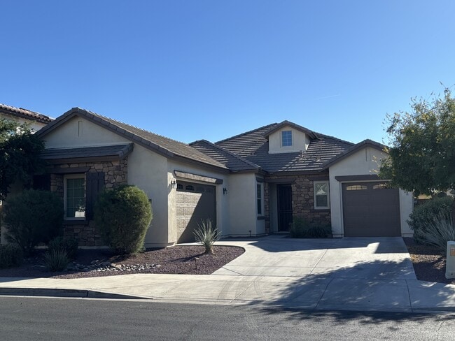 8037 W Spur Dr in Peoria, AZ - Building Photo - Building Photo