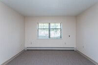 Renaissance Plaza in Bridgeport, CT - Building Photo - Interior Photo