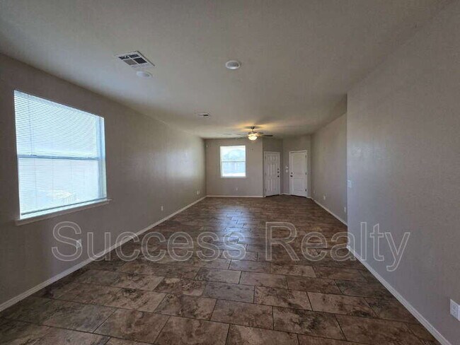 10624 Hidden Chapel Pl in El Paso, TX - Building Photo - Building Photo