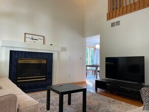 14 Byars Cir in Madison, WI - Foto de edificio - Building Photo