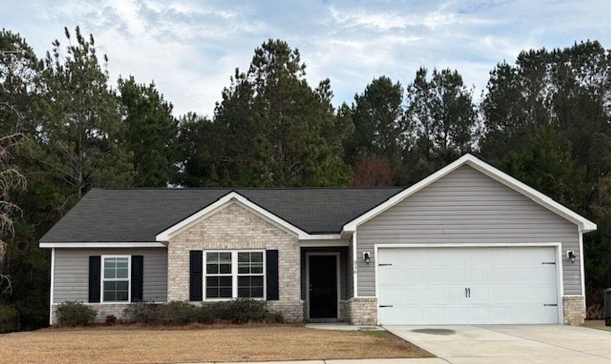 216 Willis Wy in Statesboro, GA - Building Photo