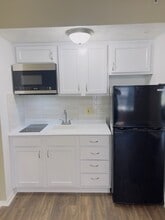 Treemont Senior Living in Houston, TX - Building Photo - Building Photo