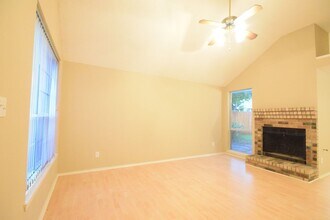 1117 Brewer Dr in Cedar Hill, TX - Building Photo - Building Photo