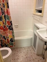 76 Planten Ave, Unit 1st floor in Prospect Park, NJ - Building Photo - Building Photo