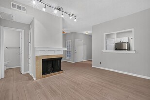 14277 Preston Rd in Dallas, TX - Building Photo