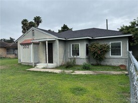 9 Sam Houston Blvd in Pharr, TX - Building Photo